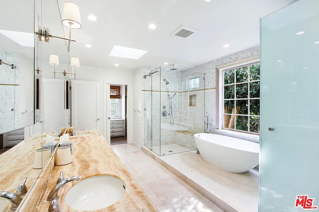Pacific Palisades photo 5