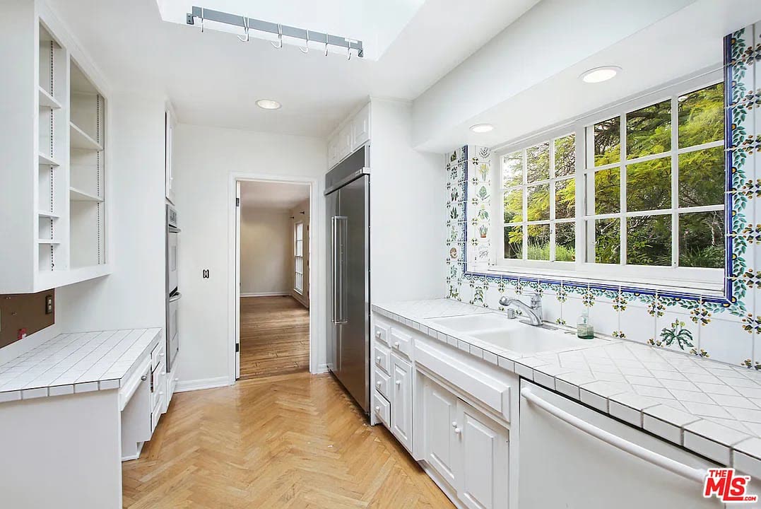 Pacific Palisades photo 15