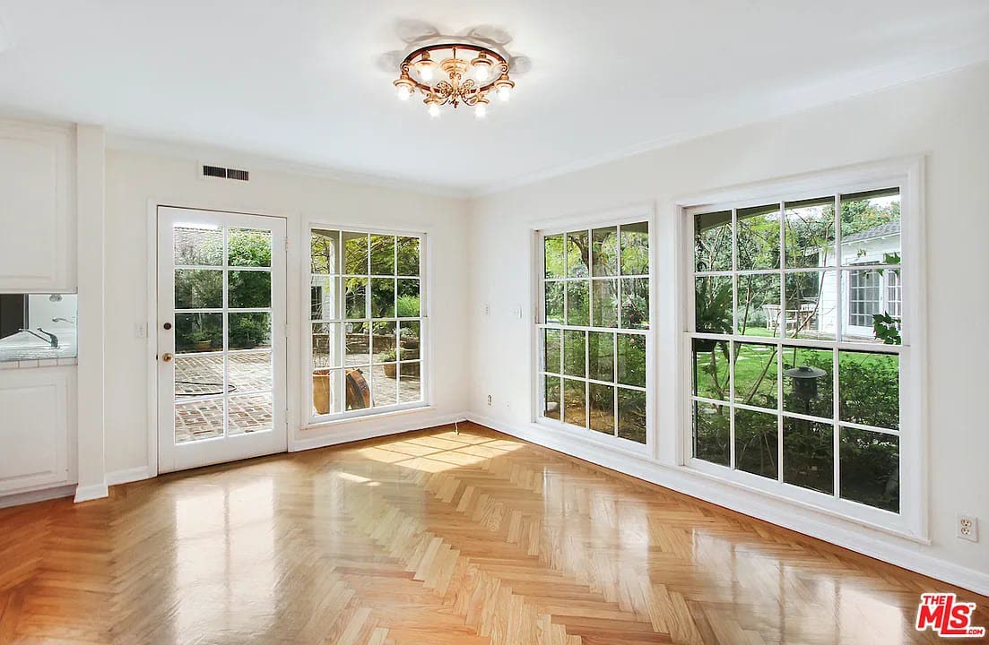 Pacific Palisades photo 16