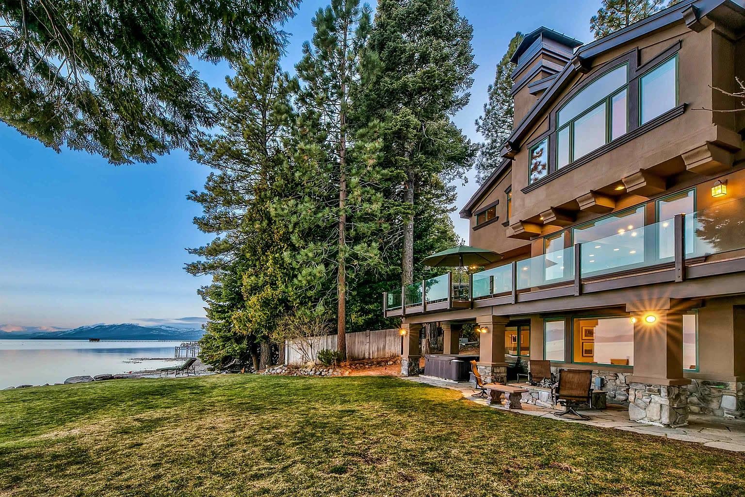 Tahoe City photo 15