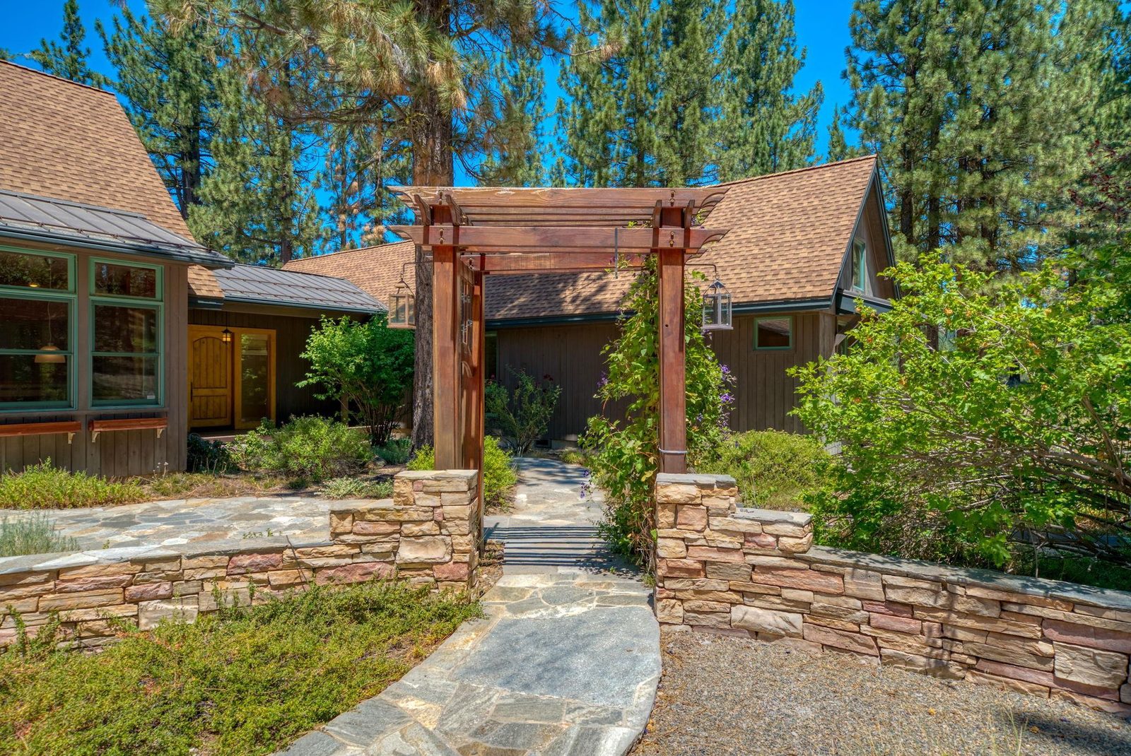 1091 Valley Ranch Drive — photo 2
