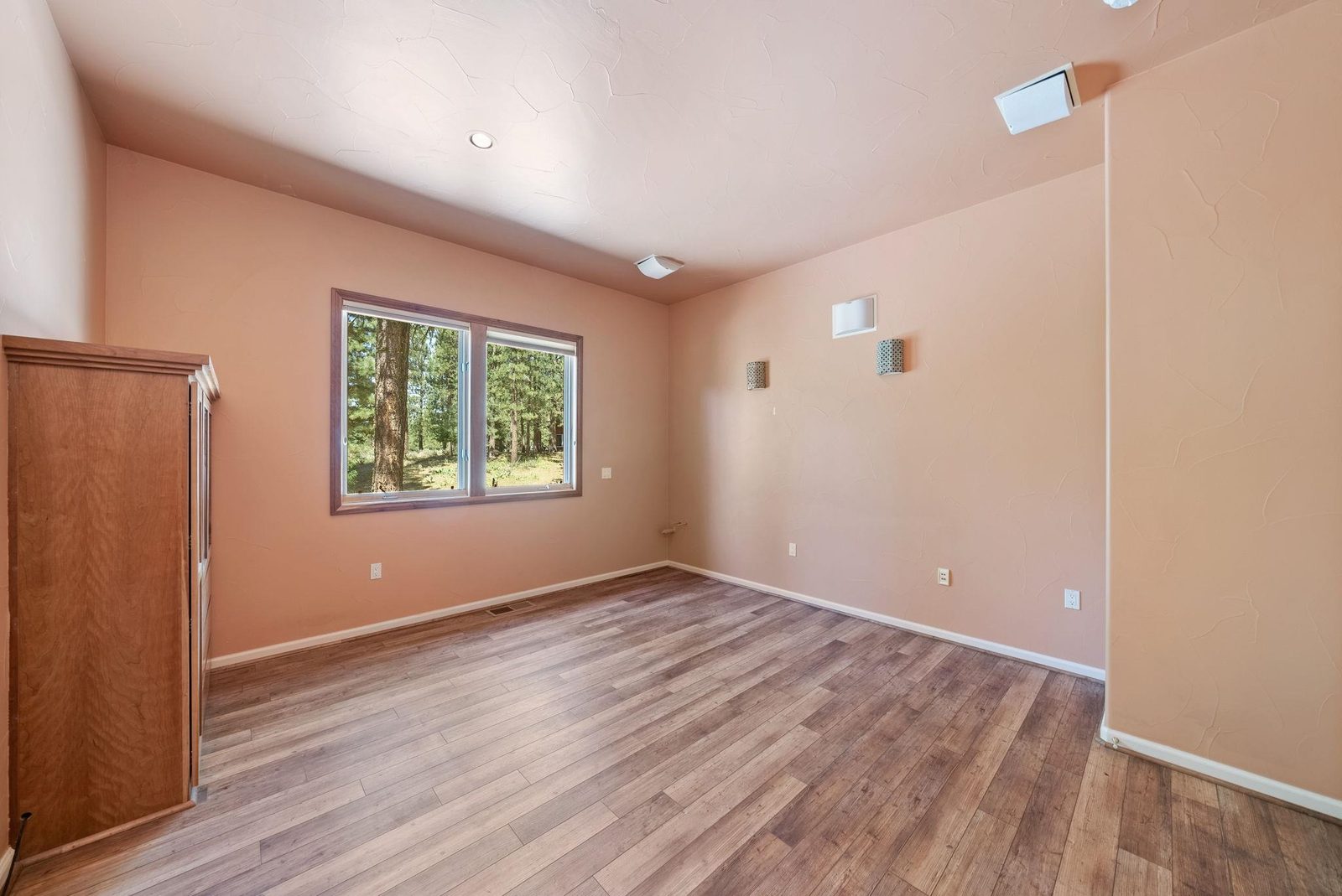 1091 Valley Ranch Drive — photo 15