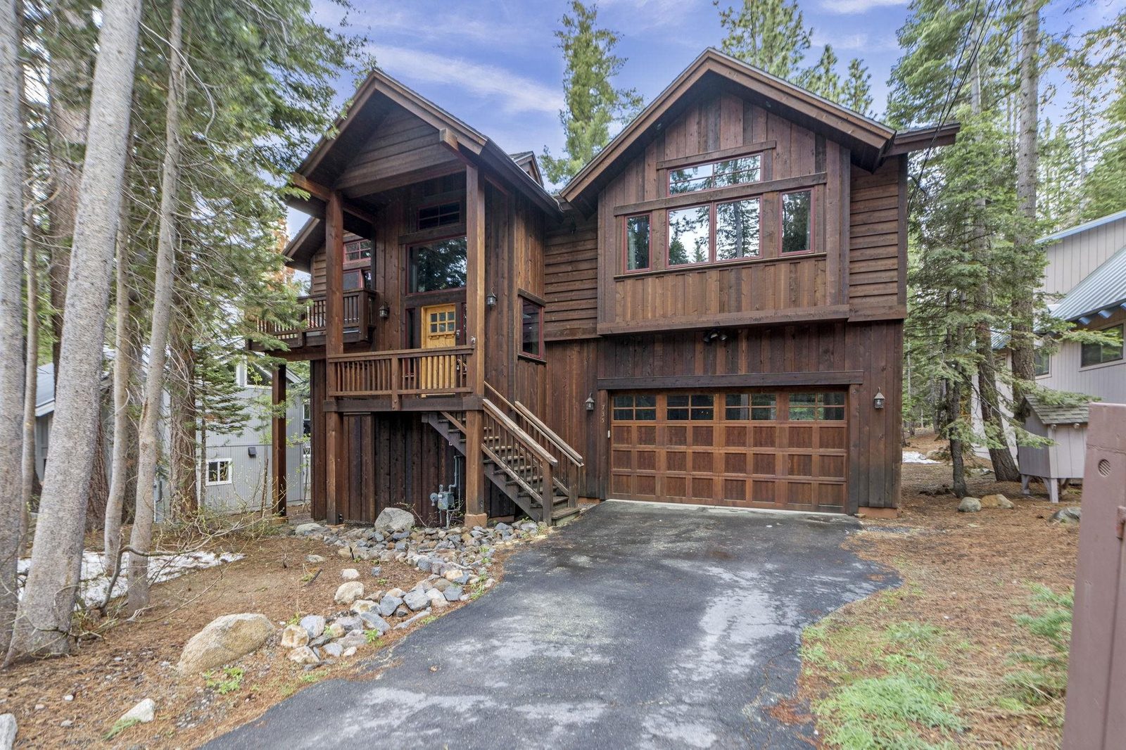 735 Cascade Circle — photo 2