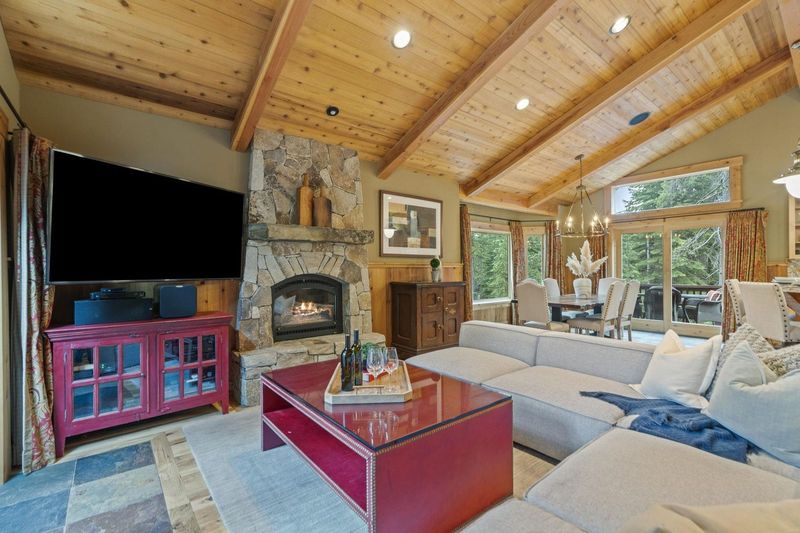 735 Cascade Circle