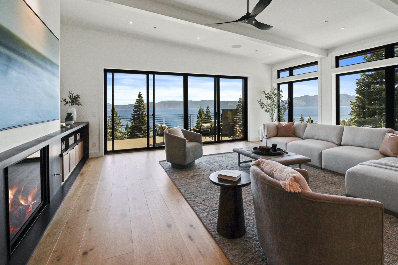 9061 Manzanita Drive — photo 3