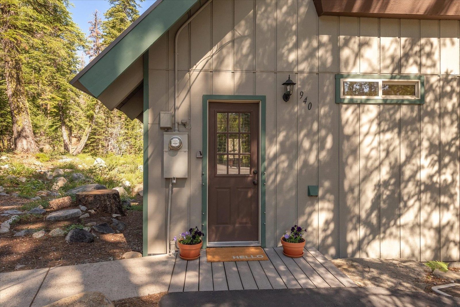 940 Woodside Court — photo 8