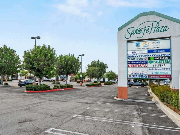3560 Santa Anita Ave, El Monte — Santa Fe Plaza retail center