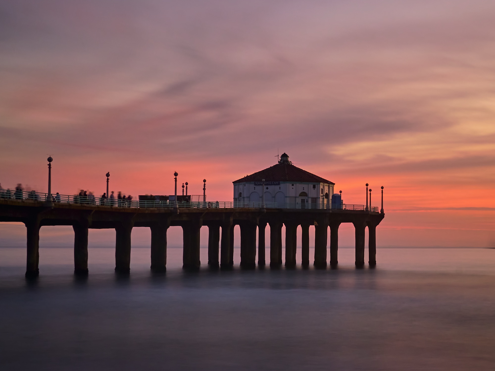 Manhattan Beach Pier at dusk