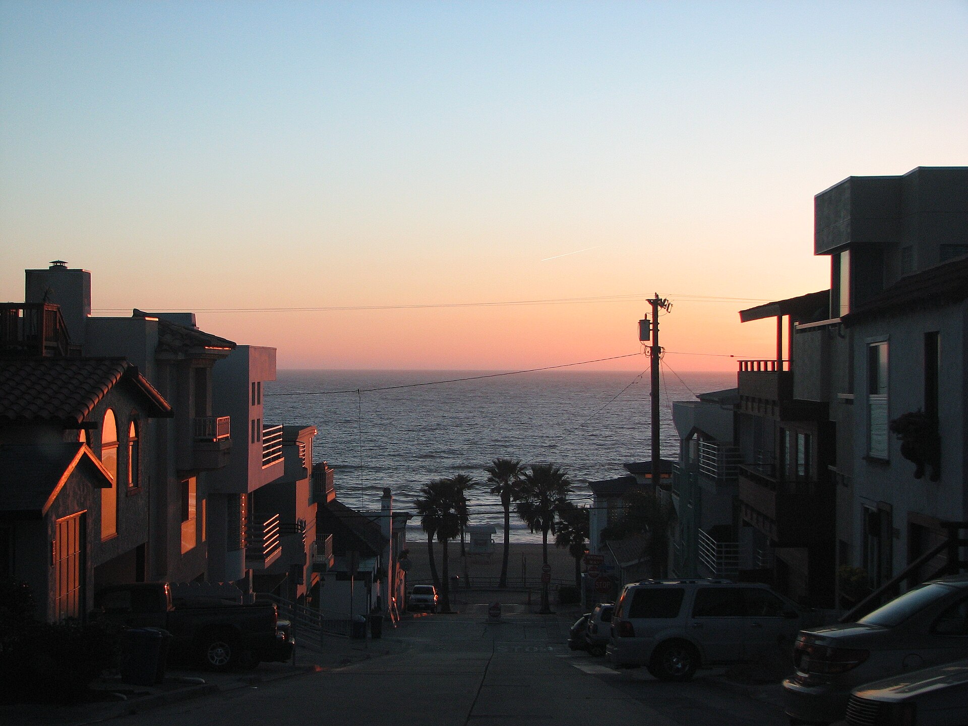 Manhattan Beach homes along the coast