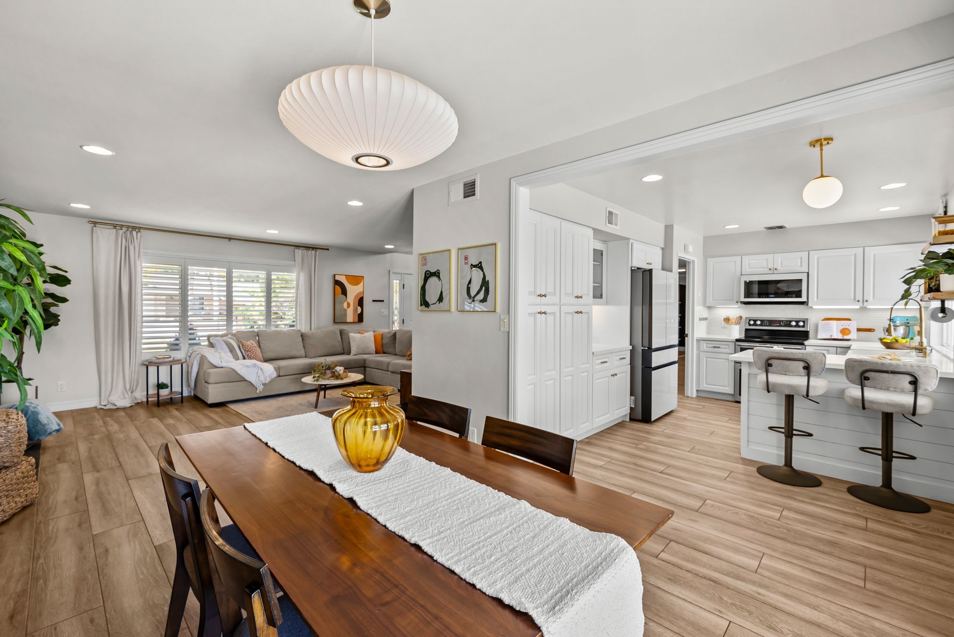 How to Buy a Home in Encino Without Overpaying?