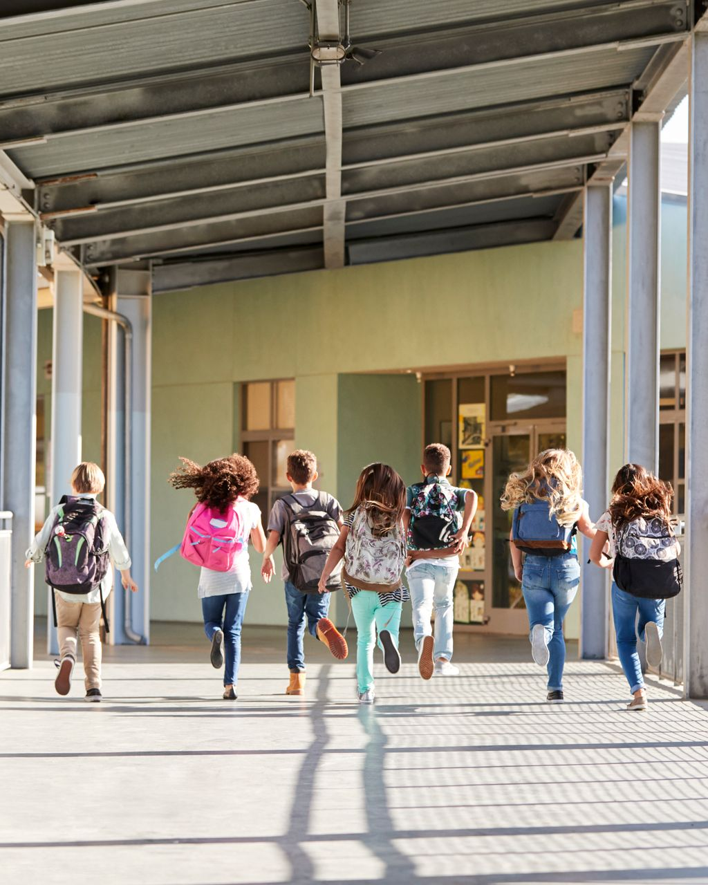 What Schools and Employers Are Near Tarzana, CA?