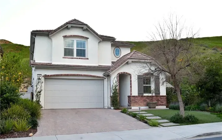 Valencia homes for sale