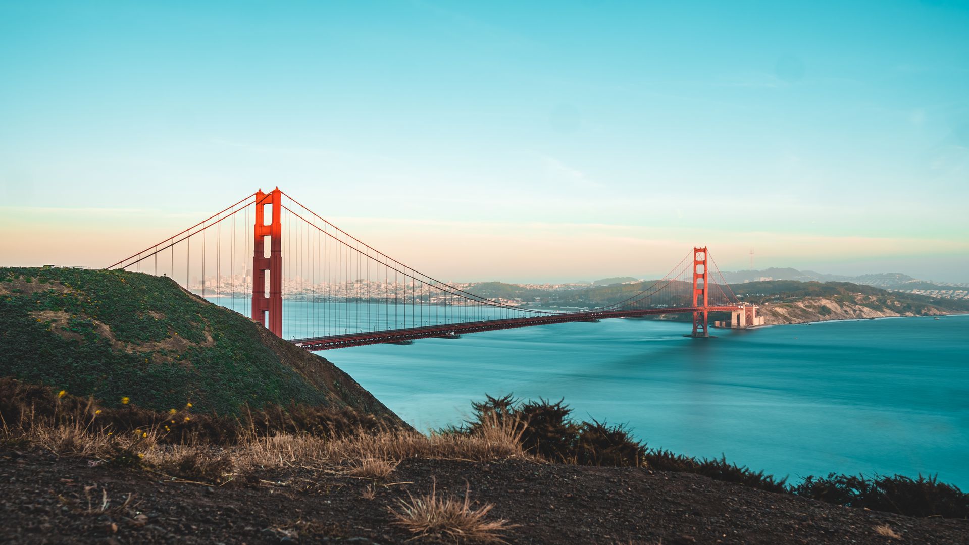 View of the Golden Gate Bridge from Belvedere