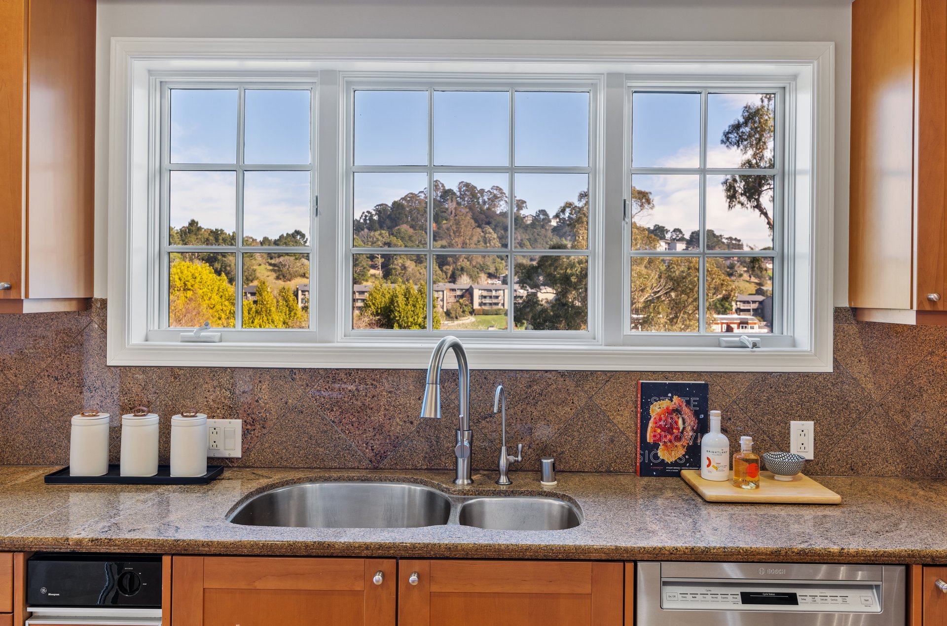 87 De Silva Island Drive