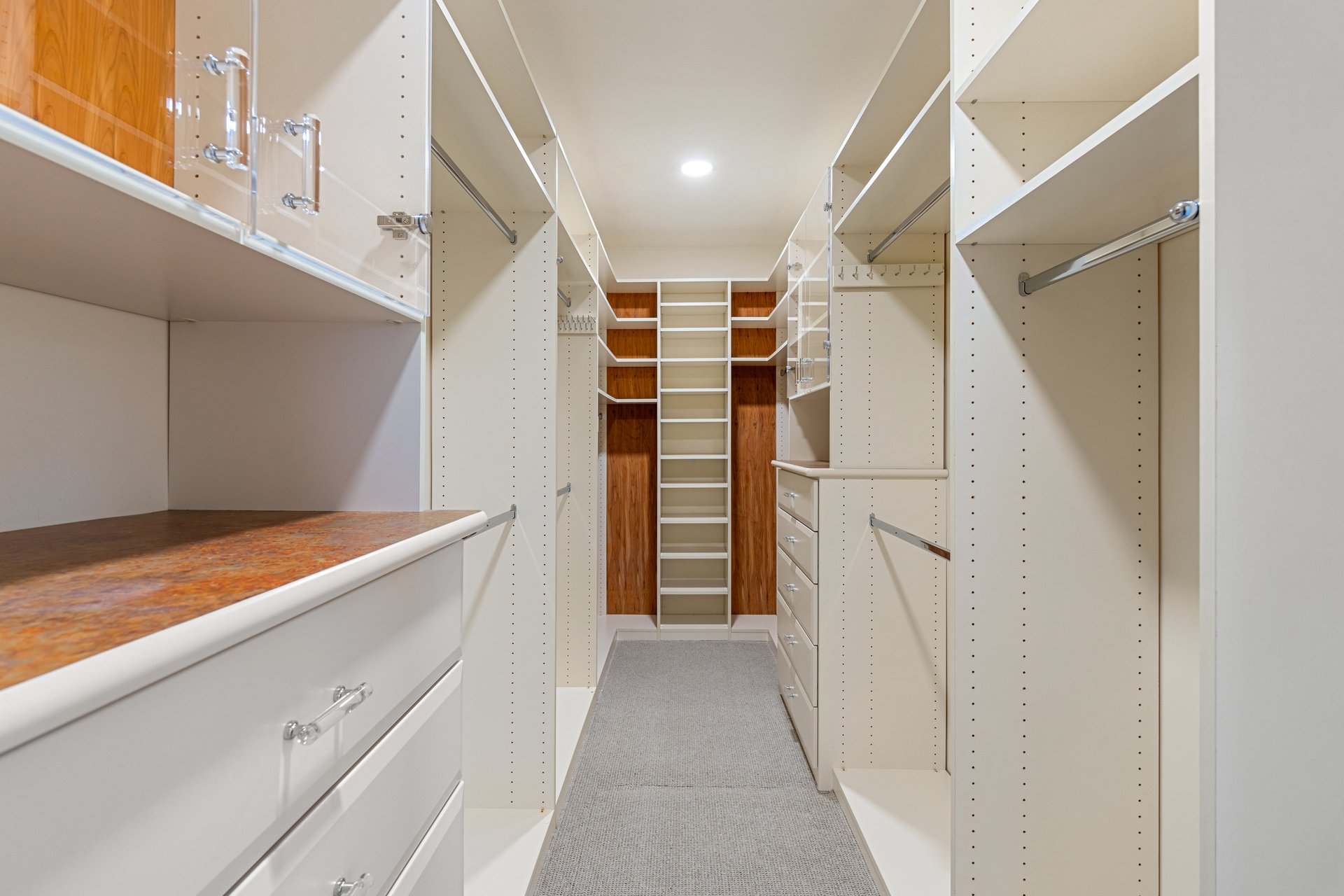 62 De Silva Island Drive