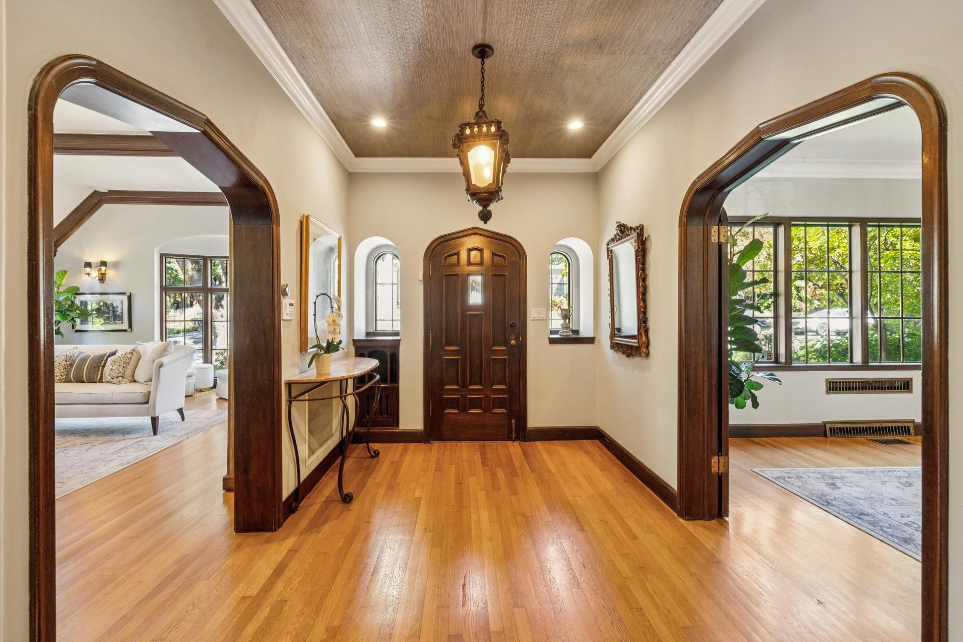 87 Forbes Avenue