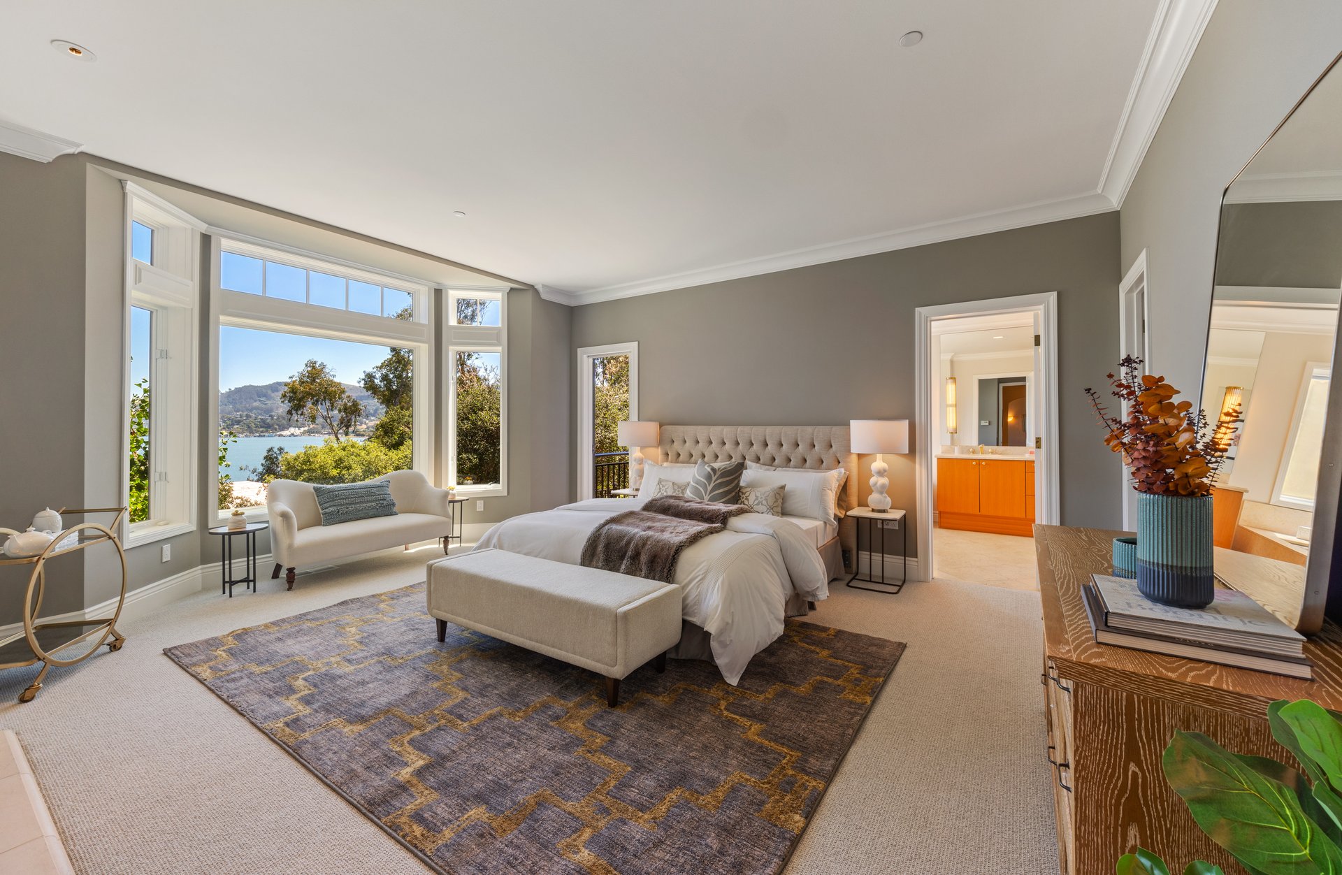 62 De Silva Island Drive