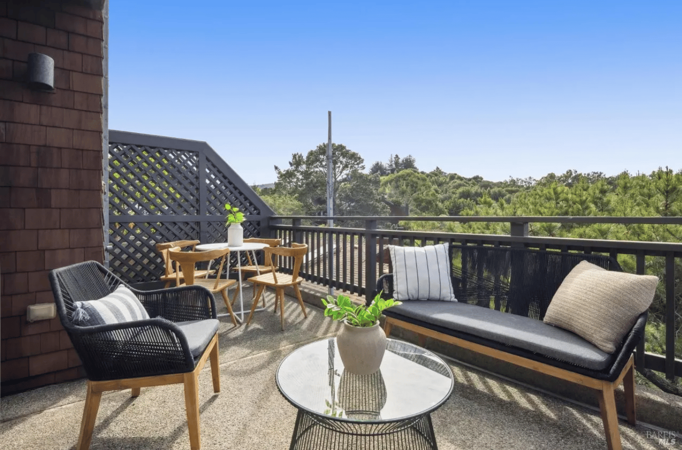167 Headlands Court