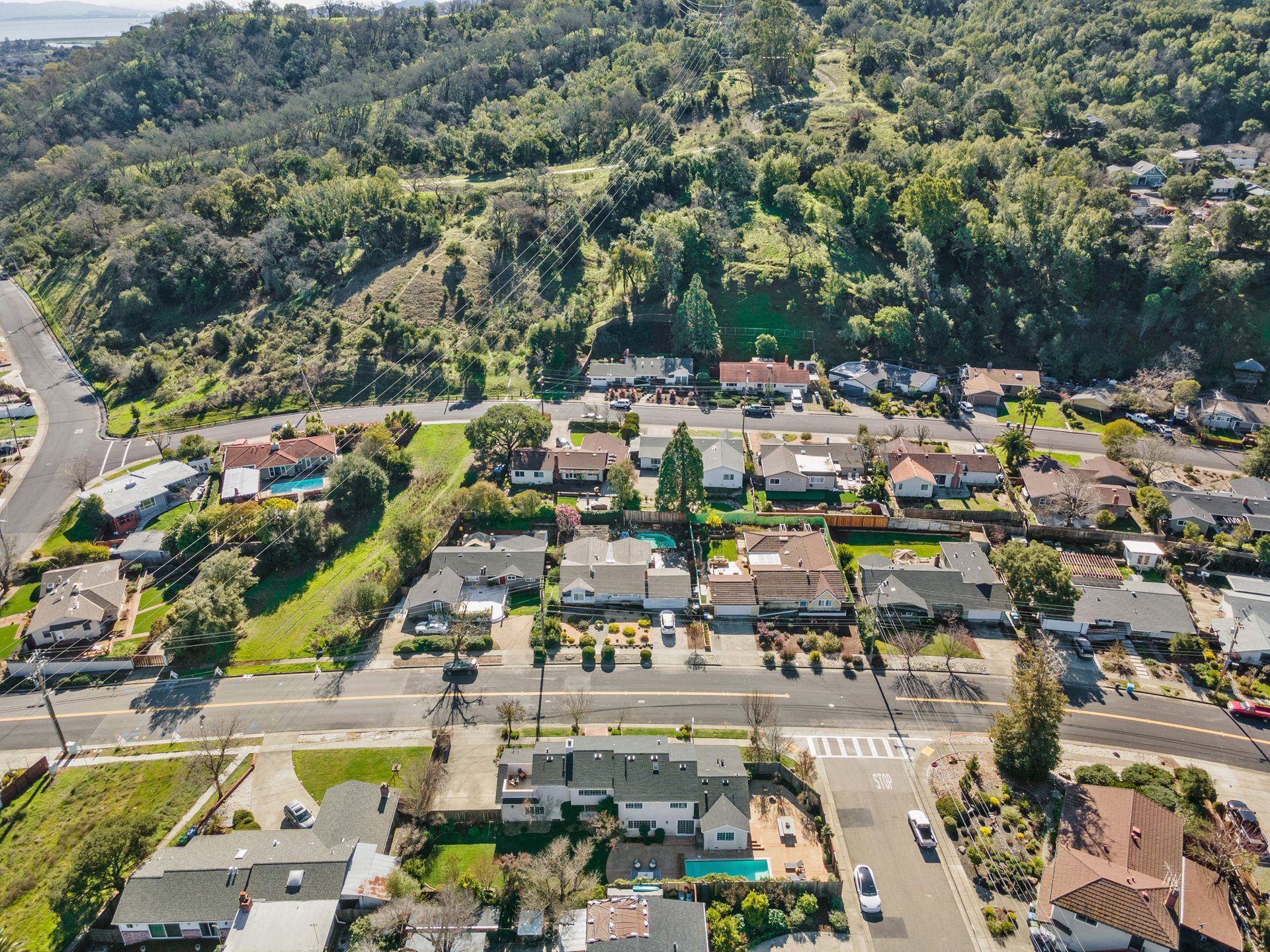 190 Alameda de la Loma