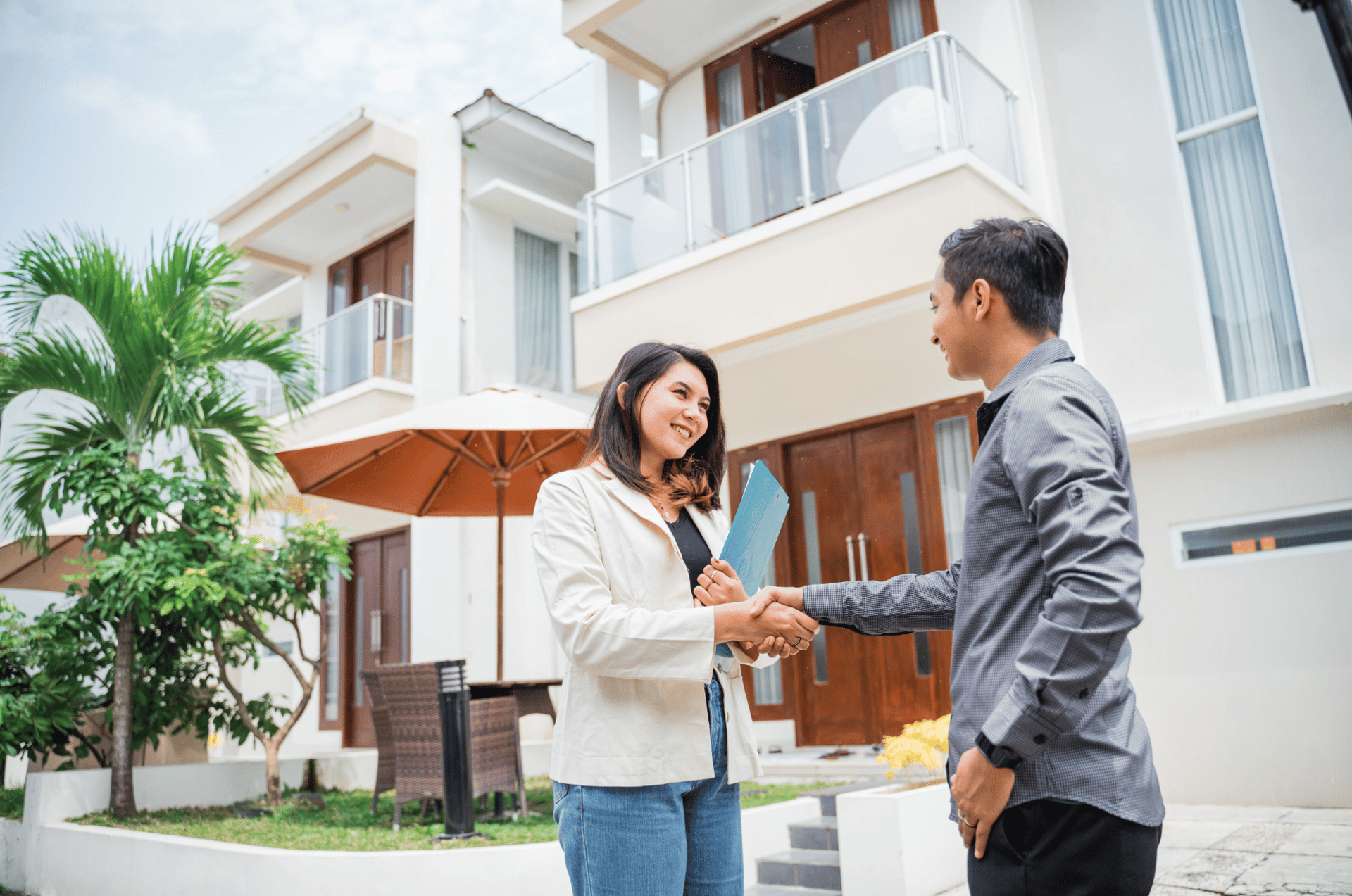 9 Smart Pre-Sale Home Updates That Make Buyers Say Yes — and Pay More