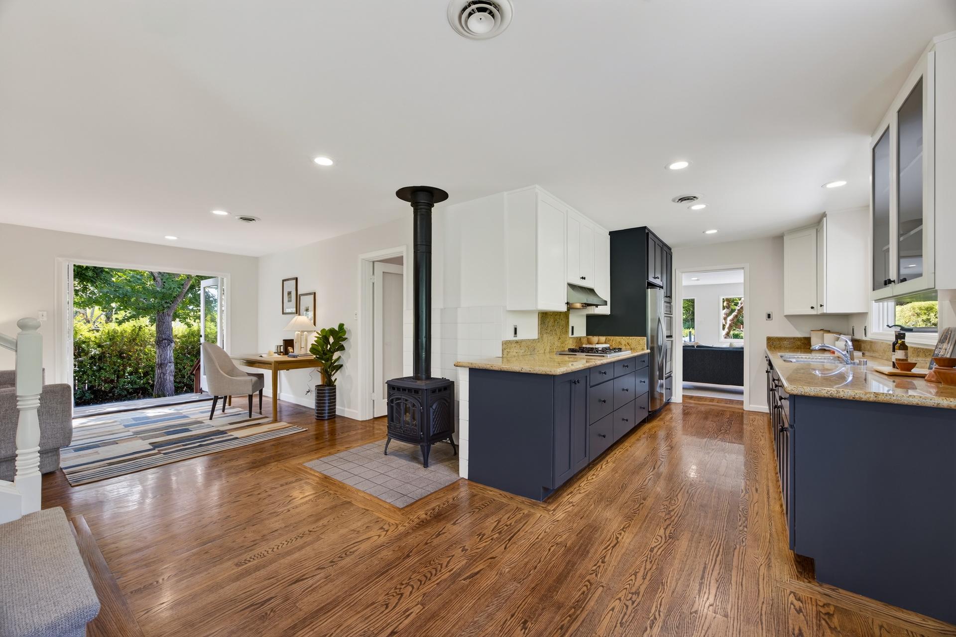82 Shady Lane