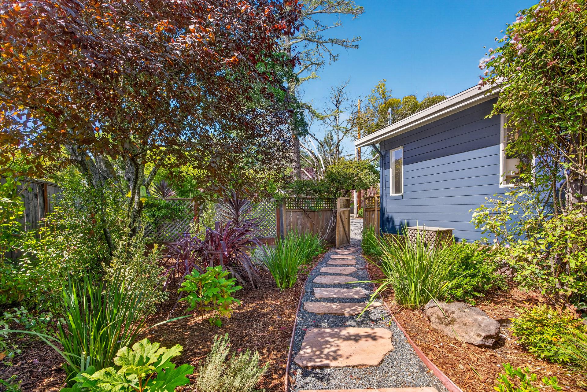 82 Shady Lane