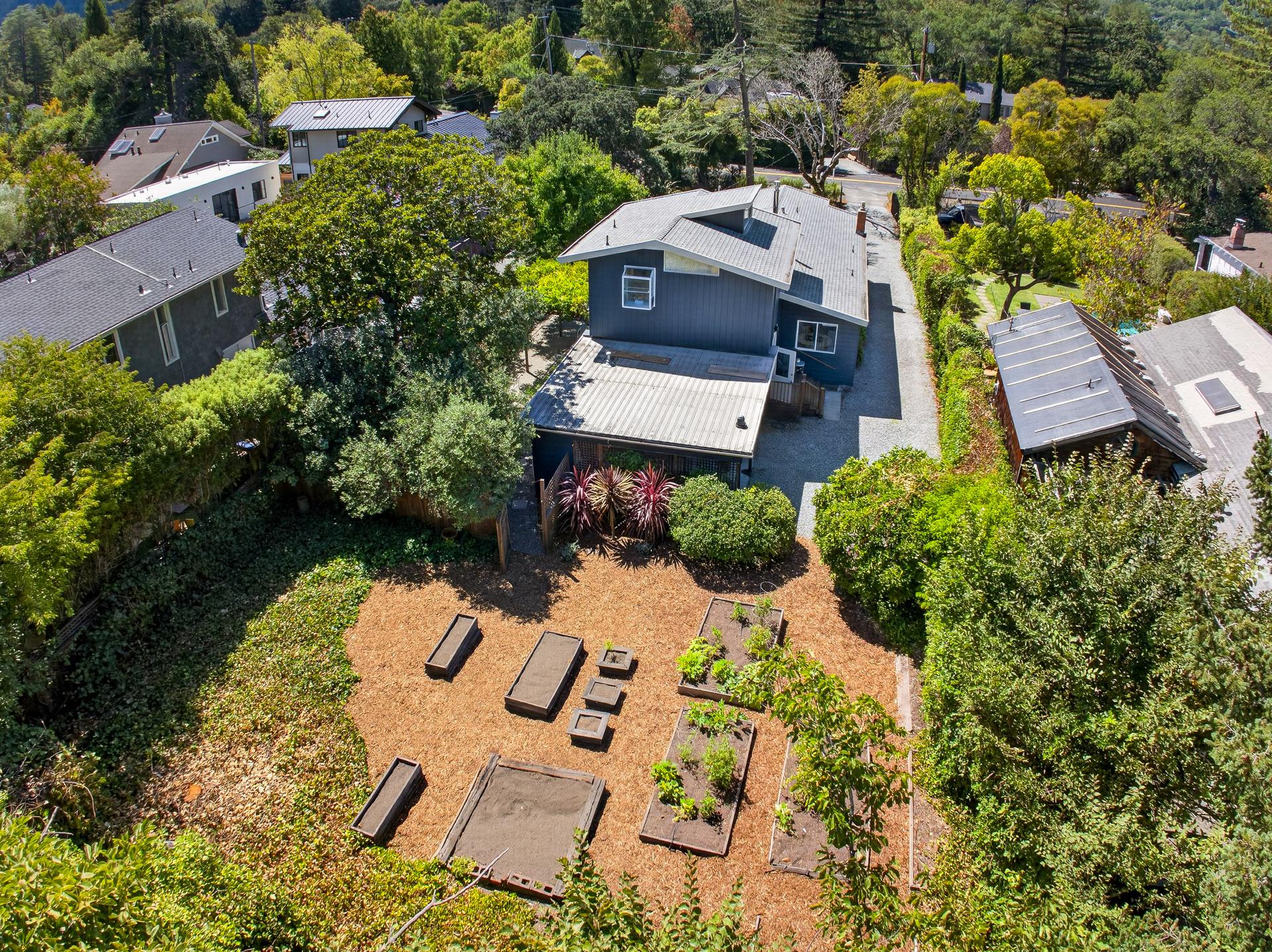 82 Shady Lane