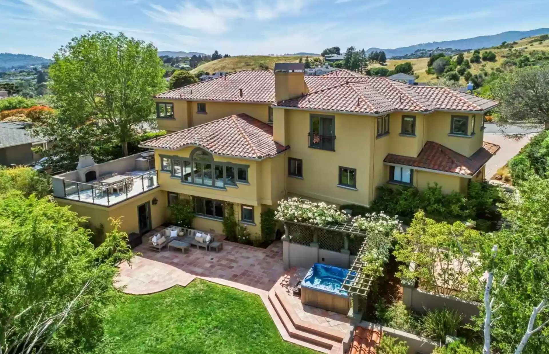 25 Turtle Rock Court