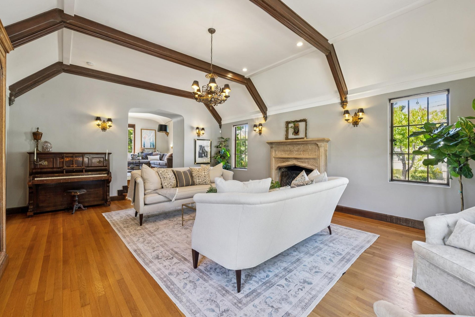 87 Forbes Avenue