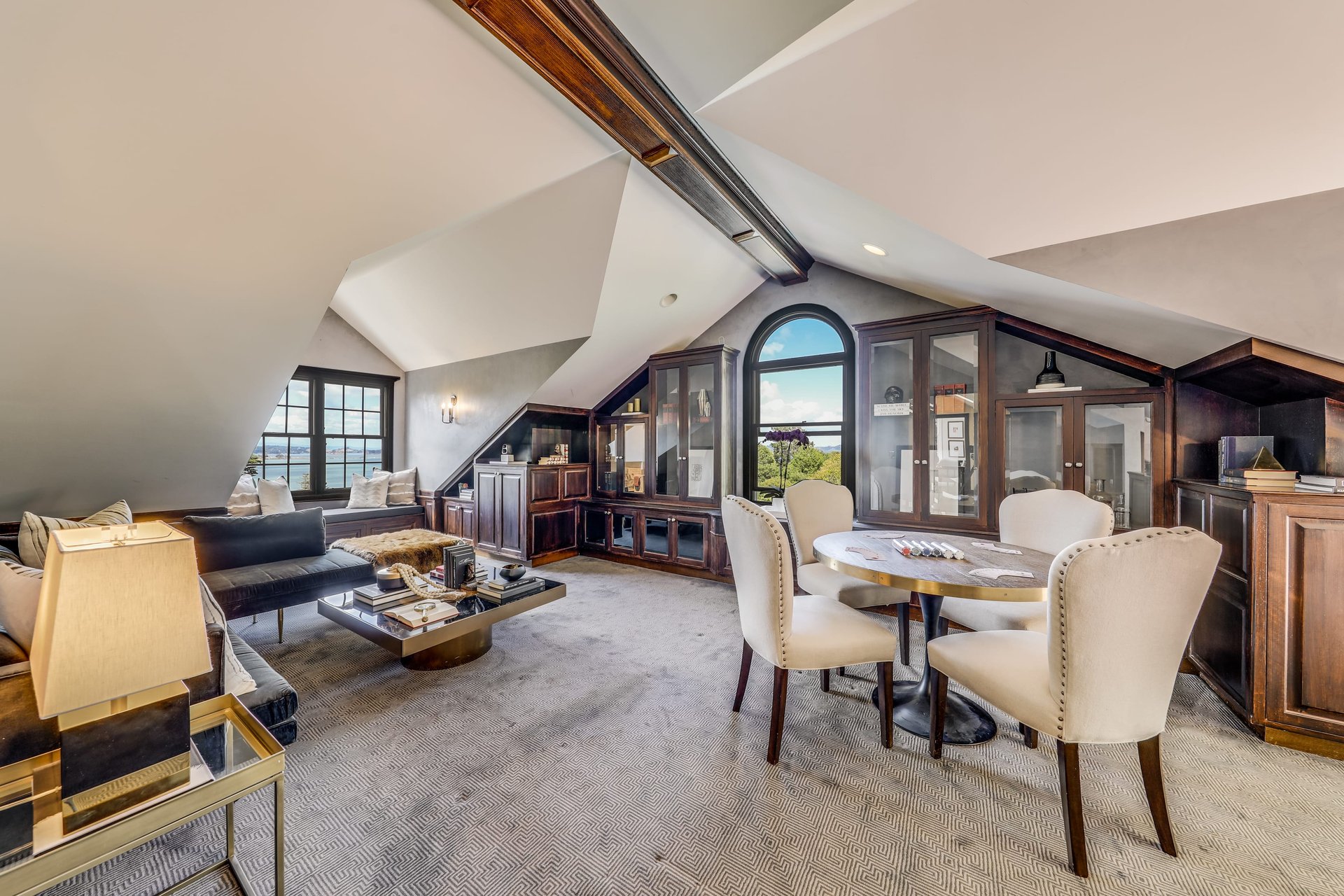 4881 Paradise Drive