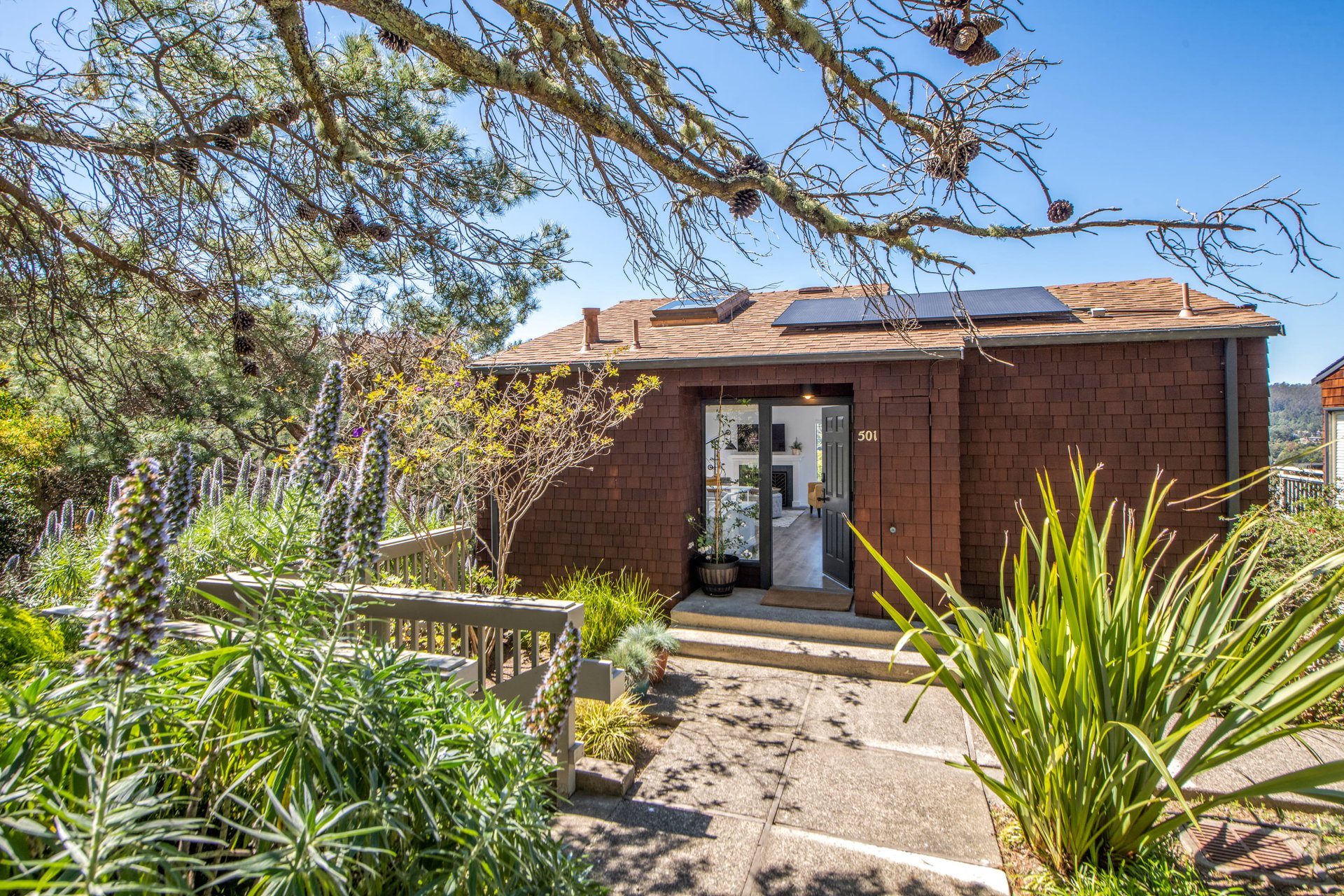 501 Headlands Court
