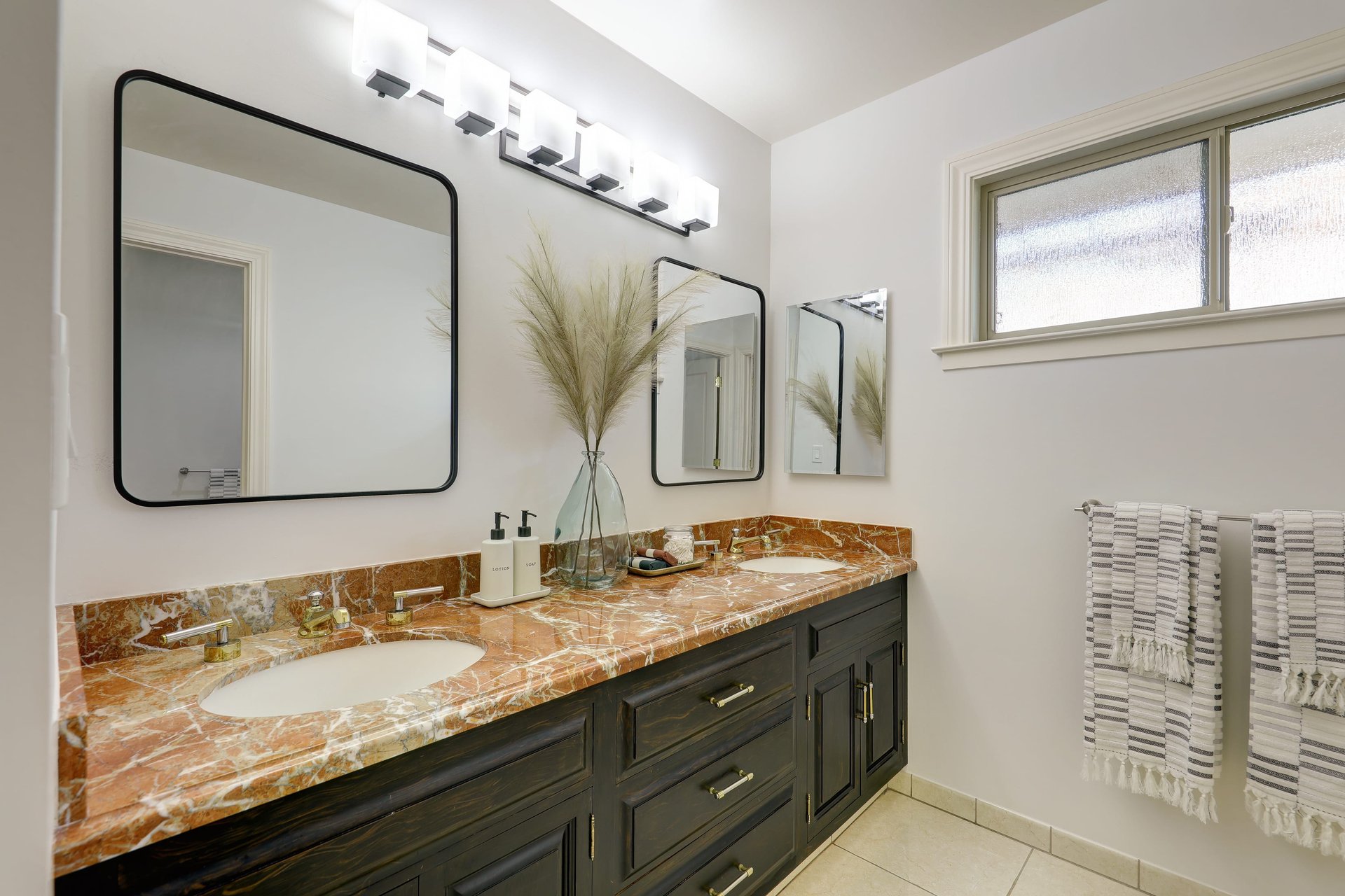 127 Fernwood Drive