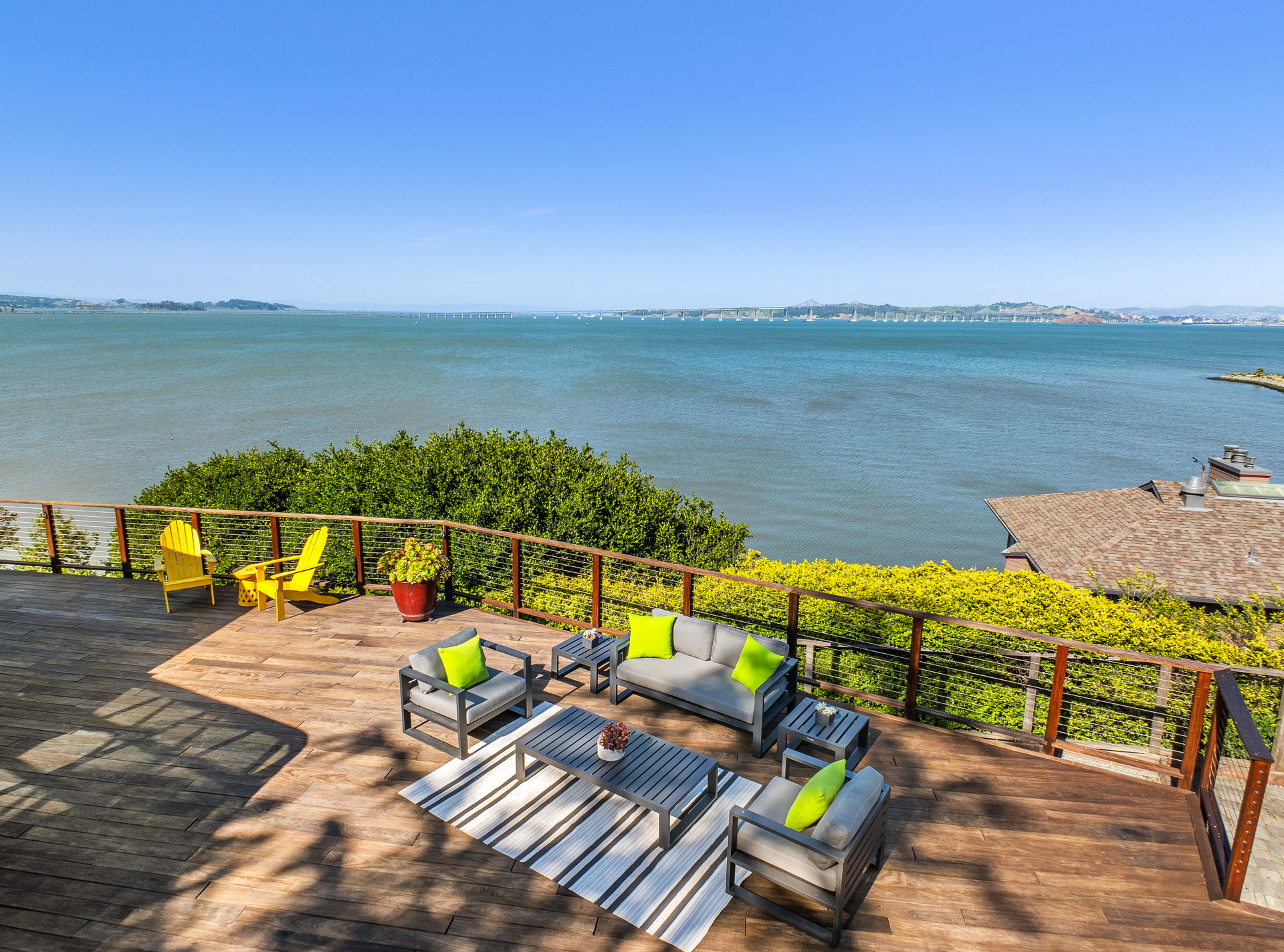 4810 Paradise Drive