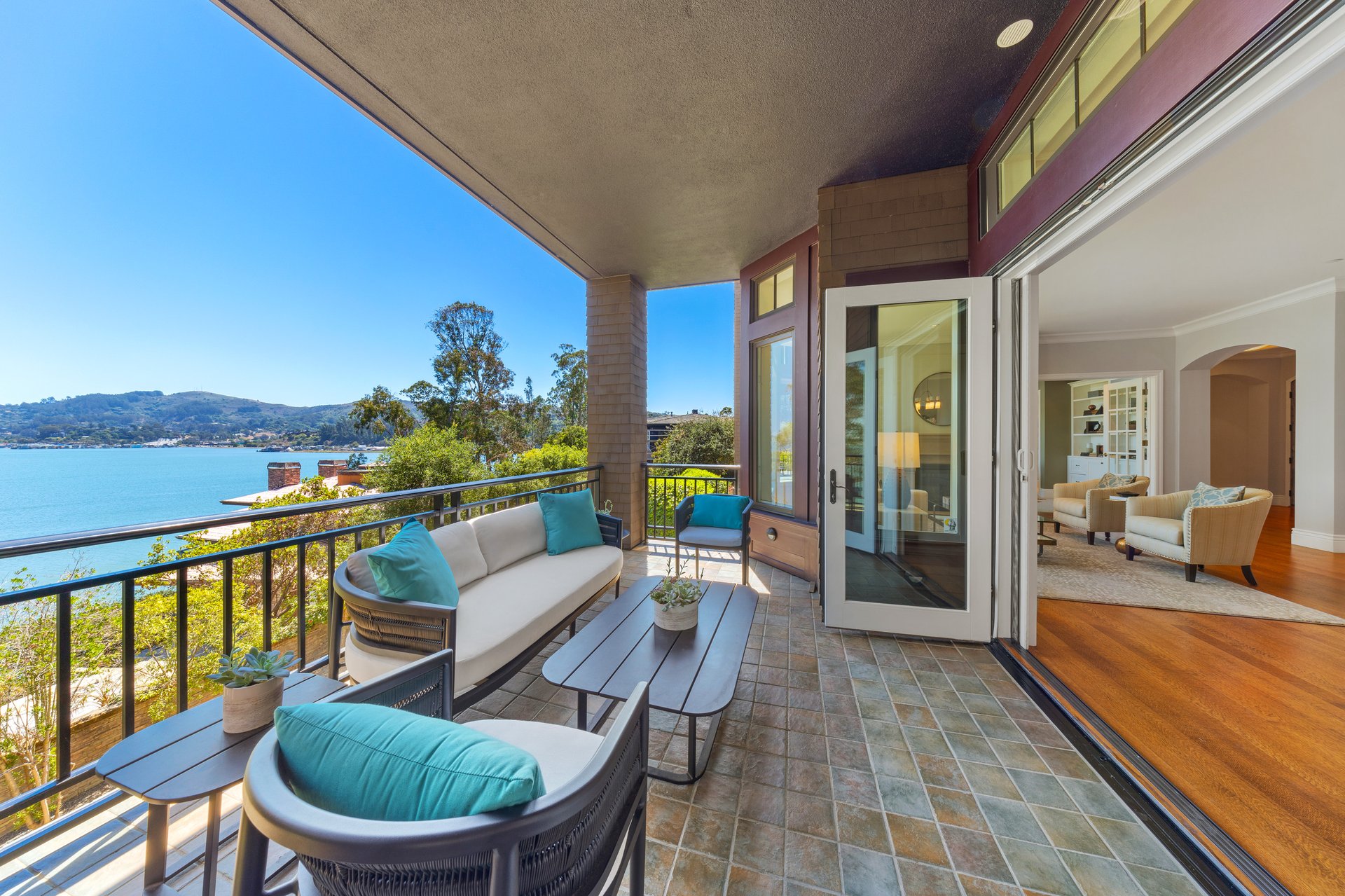 62 De Silva Island Drive