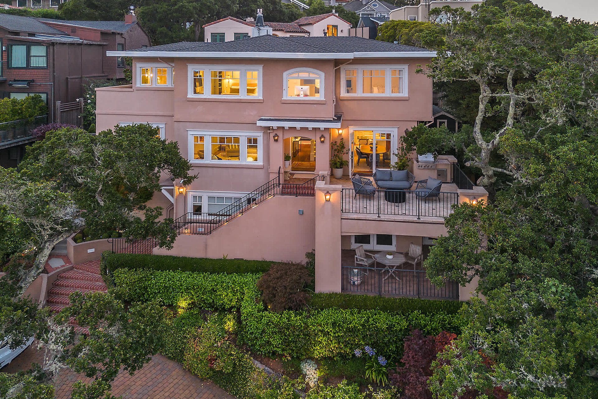 111 Central Avenue