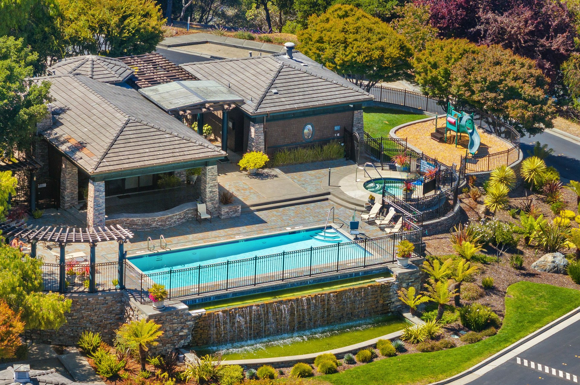 62 De Silva Island Drive