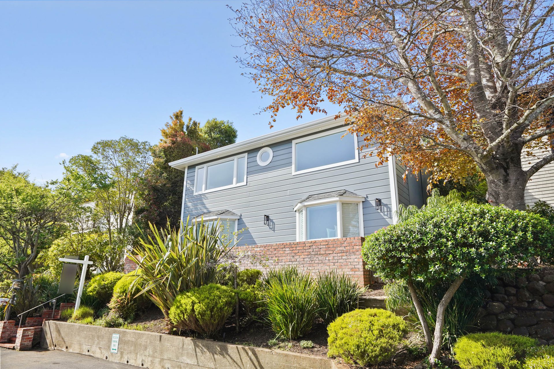 51 Acacia Avenue