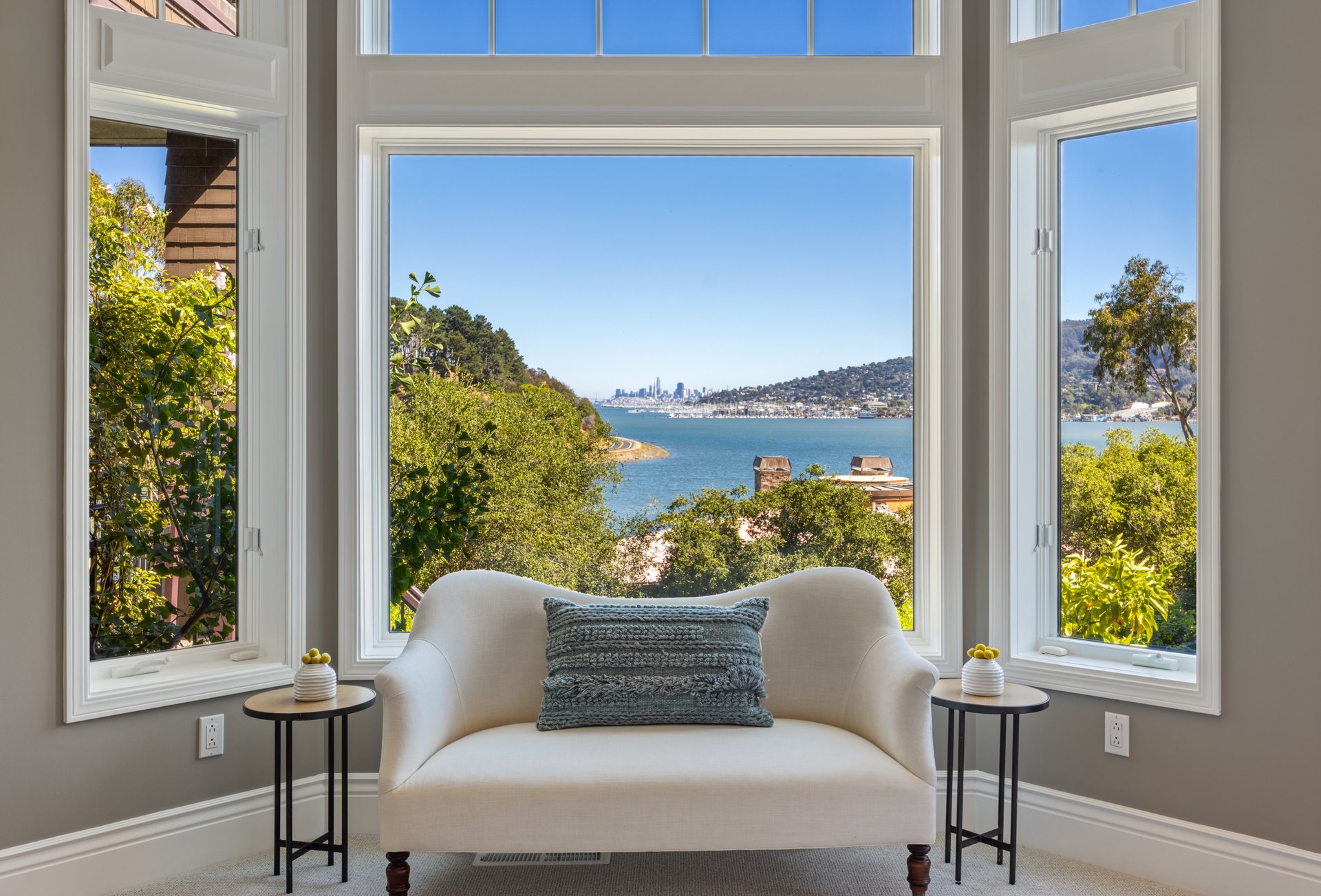 62 De Silva Island Drive