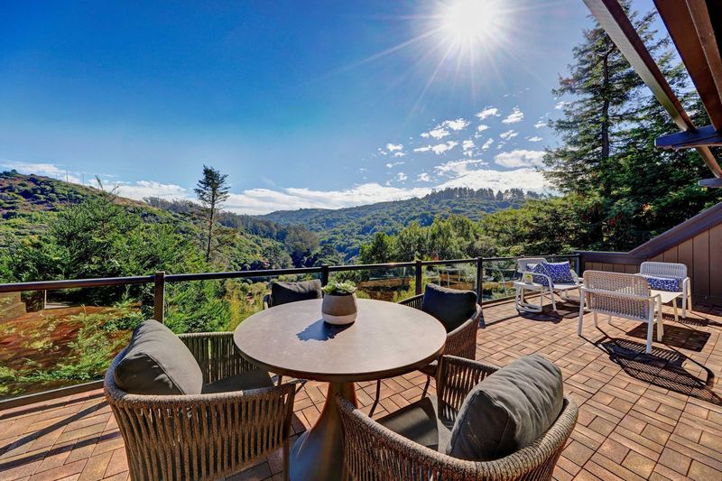 341 Carrera Drive