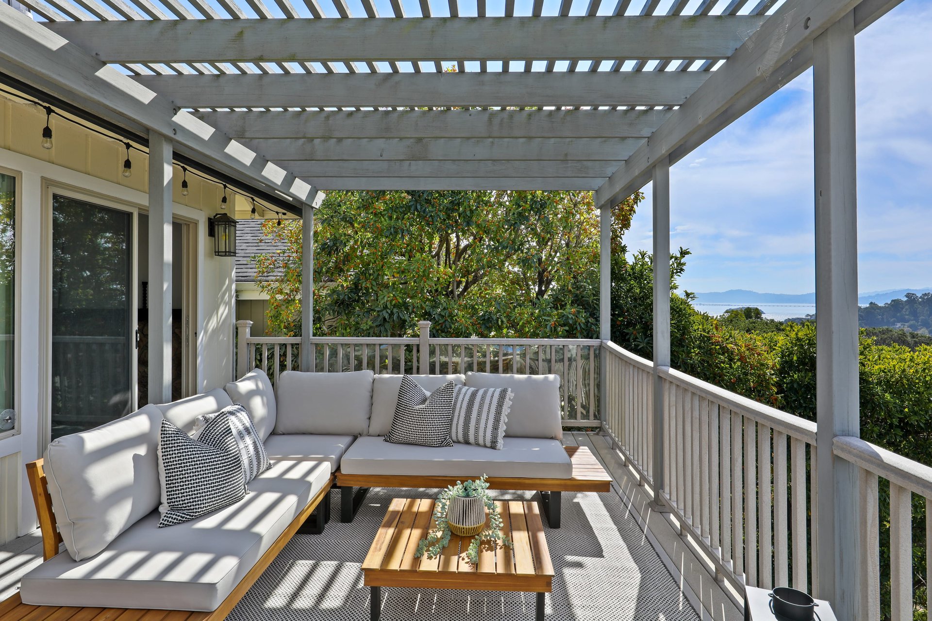 127 Fernwood Drive