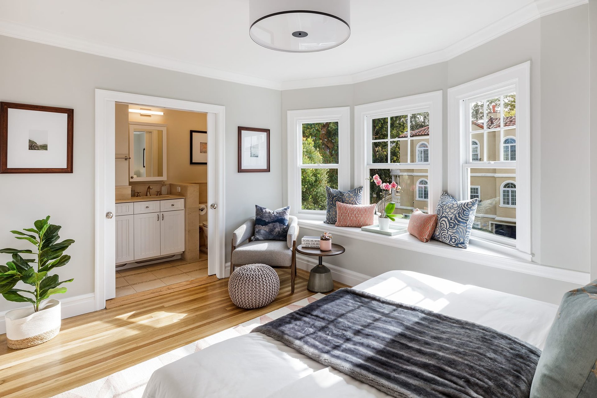 3160 Baker Street