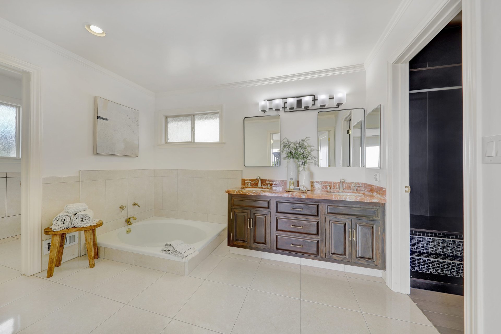 127 Fernwood Drive