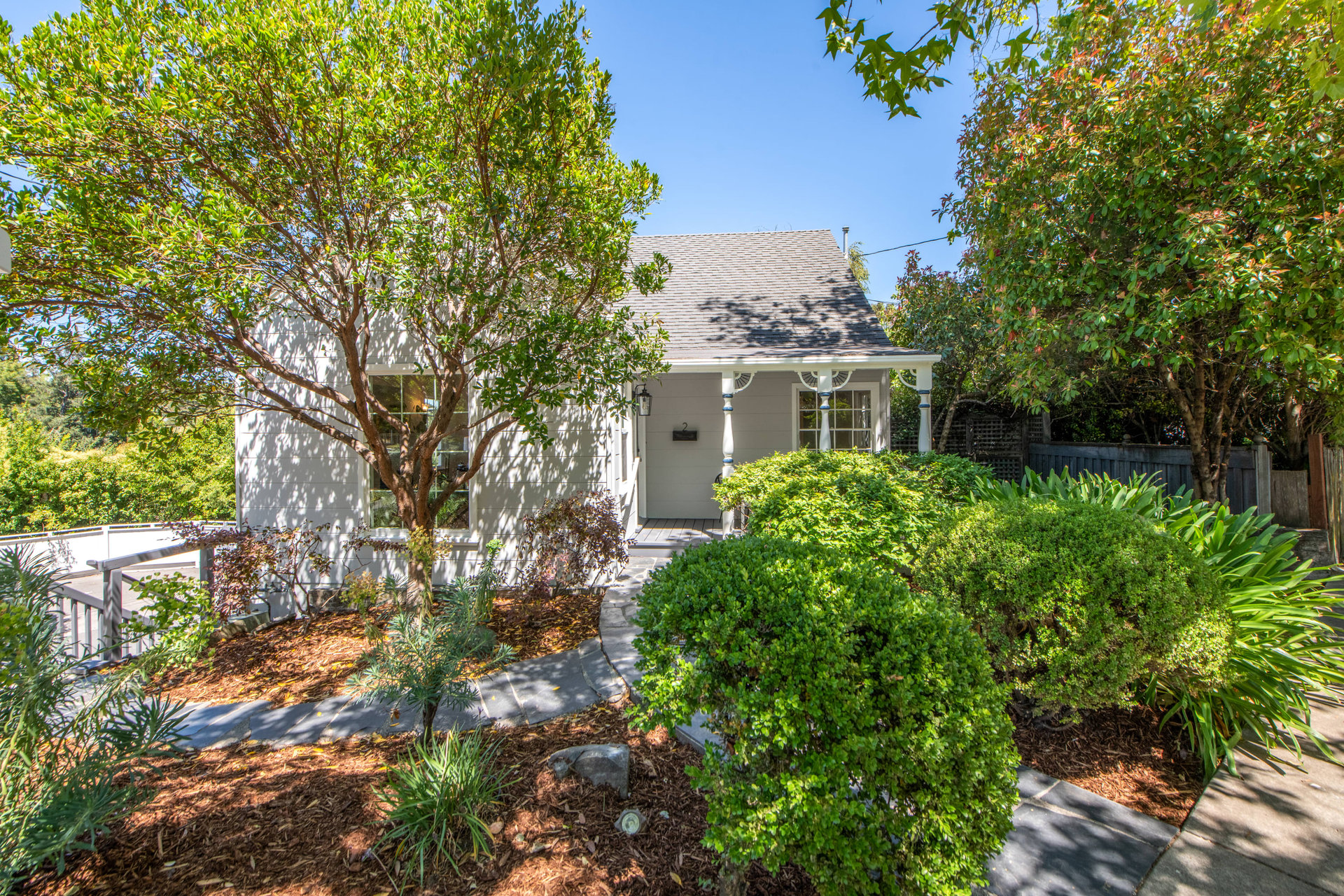 2 Magnolia Avenue