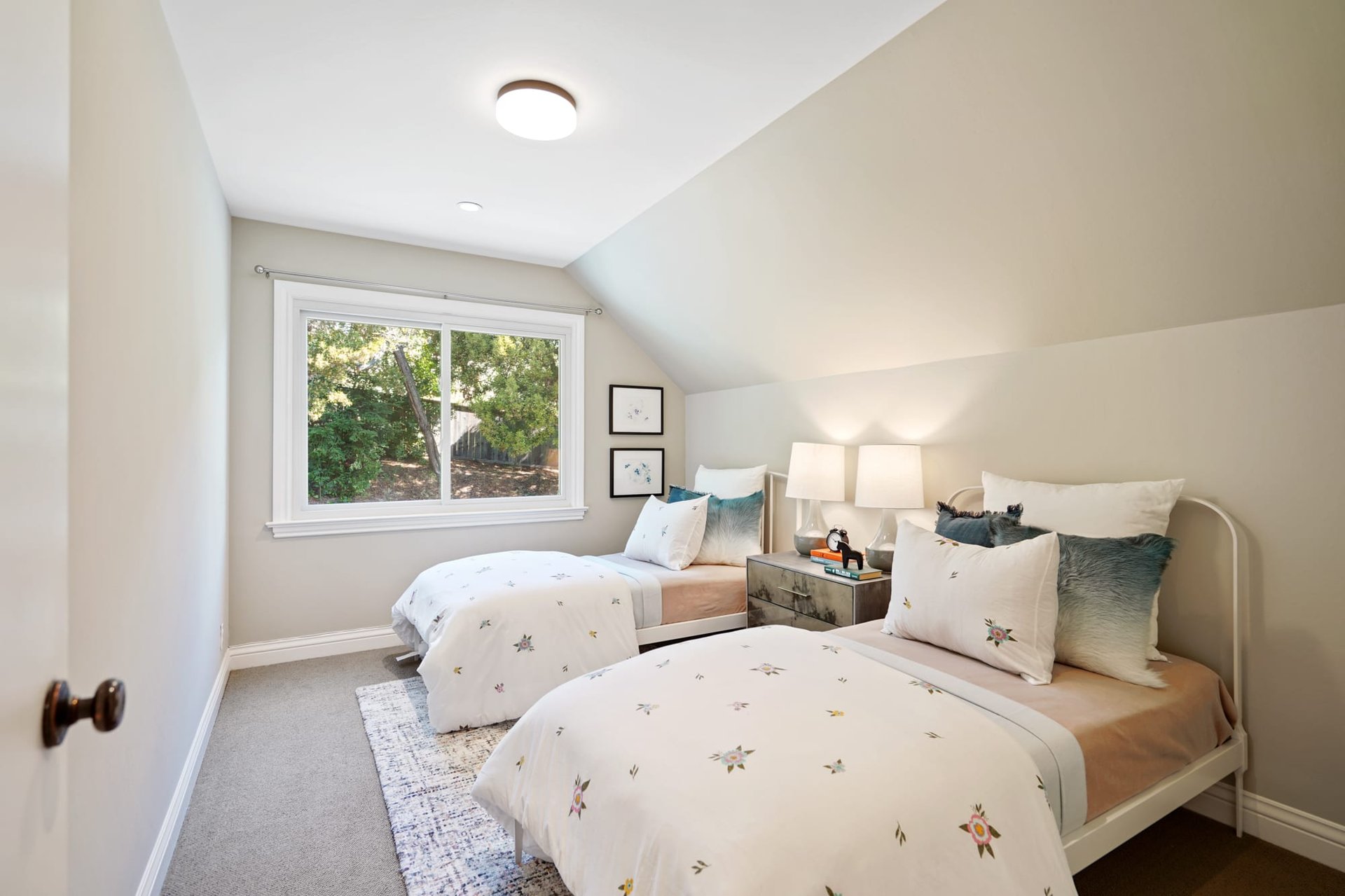 110 Lochinvar Road