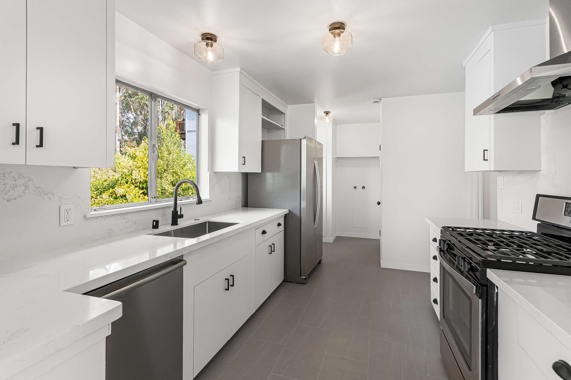 9 Alta Vista Way