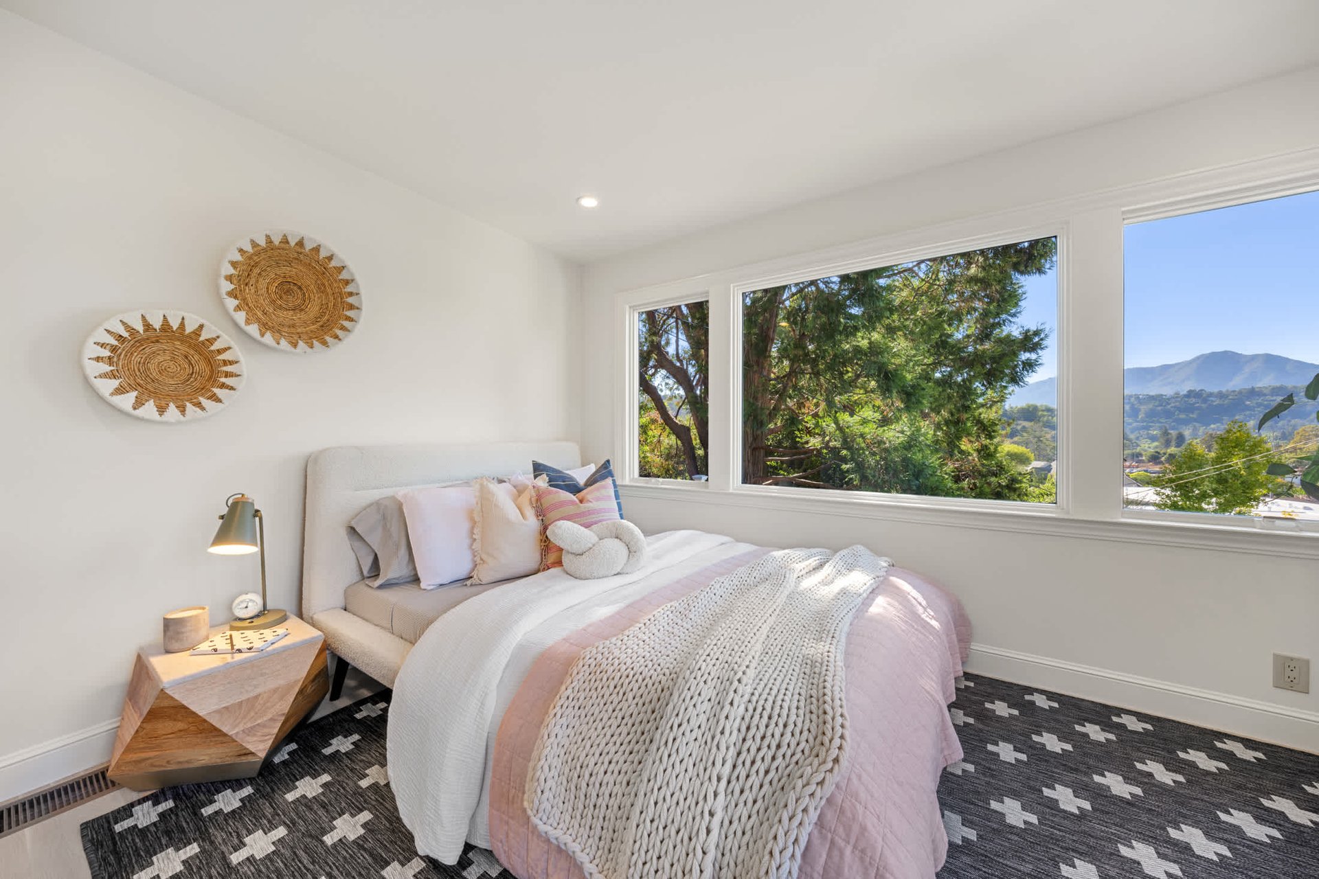 23 S Knoll Road