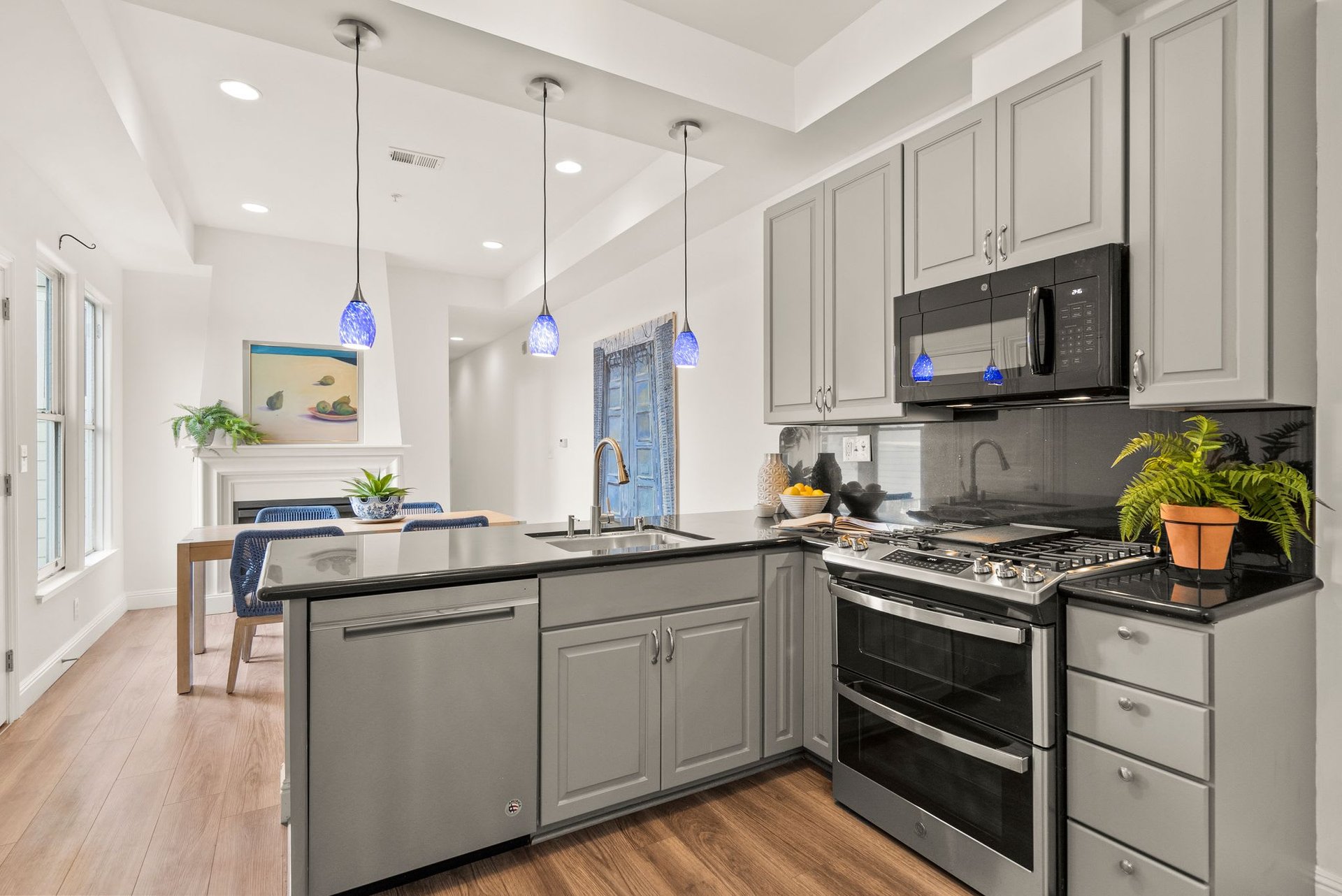1337 Natoma Street #4